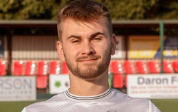 Fan kêu gọi bỏ ‘bức tường tử thần’ sau tai nạn của cựu cầu thủ Arsenal