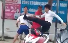 Công an làm việc với người đàn ông đánh tới tấp người khác trước cổng trường học ở Nha Trang