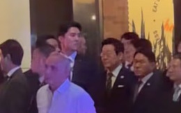 Tổng thống Hàn Quốc 'chôn chân' trên phố New York vì đoàn xe của ông Trump