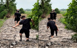 Chàng trai khổ sở khi đi vào đường 'cấm tải'