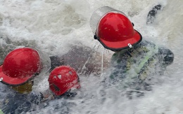 Phát hiện thi thể cùng xe máy mắc kẹt dưới suối chảy xiết trên núi Sơn Trà