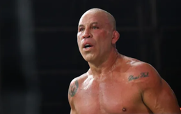 Huyền thoại UFC bị knockout sau trận thi đấu boxing