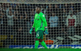 Sao trẻ bị lãng quên của Chelsea chọc thủng lưới Onana 2 lần trong 1 phút