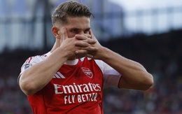 Viktor Gyokeres bối rối khi được hỏi về khúc nhạc chế của fan Arsenal
