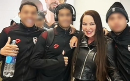 Ba cầu thủ trẻ Brazil bị ‘thanh lý’ sau khi chụp ảnh cùng diễn viên phim người lớn