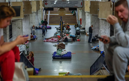 Ukraine cáo buộc Nga mở cuộc không kích lớn, Ba Lan khẩn cấp điều máy bay ra biên giới