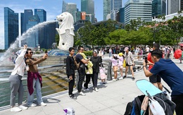 Nhập cư và 'xã hội siêu già' ở Singapore