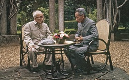 Xem 700 hình ảnh về Bác trong sách 'Hồ Chí Minh - Tiểu sử bằng hình'