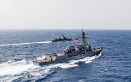 Lầu Năm Góc tố 2 tiêm kích Venezuela áp sát tàu chiến Mỹ, căng thẳng gia tăng ở Caribe