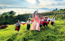 Lễ khai giảng trong trẻo ở điểm trường Tăk Pổ nơi rẻo cao bồng bềnh mây trắng