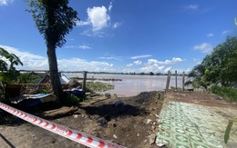 Đề nghị làm bờ kè tại khu vực sạt lở ở sông Hậu