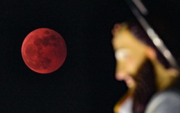 Đêm nay, người dân Việt Nam có thể ngắm 'trăng máu' trong 82 phút