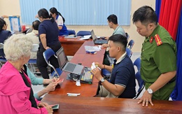 Trẻ chưa đăng ký thường trú, nhận quà 100.000 đồng ra sao?