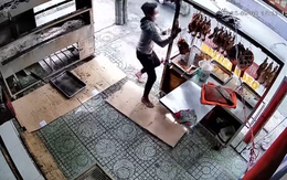 'Cô hồn' trộm vịt quay trong ngày rằm tháng 7