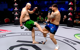 Võ sĩ MMA người Nga bị gãy chân sau 18 giây lên sàn