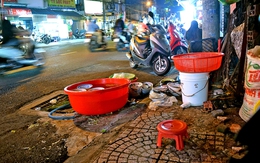 Đũa có mùi mốc, vật dụng còn chất tẩy rửa, cần mạnh tay với hàng quán mất an toàn vệ sinh thực phẩm