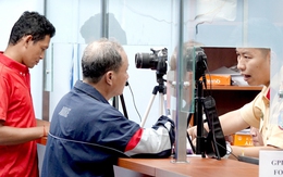 Cấp giấy phép lái xe trong 4,5 ngày: Cách nào?