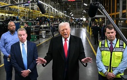 Nhân viên chế giễu ông Trump được quyên góp 335.000 USD sau khi bị Ford đình chỉ công tác