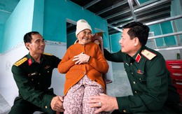 Quân đoàn 34 bàn giao 80 căn nhà cho dân trong 'Chiến dịch Quang Trung'