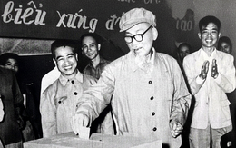 Lần đầu trưng bày chiếc thẻ cử tri cuối cùng của Bác Hồ