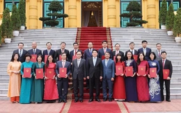 Chủ tịch nước bổ nhiệm 16 đại sứ mới của Việt Nam tại các nước