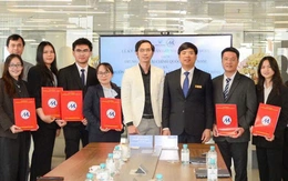 Biệt phái nhiều phó giáo sư, tiến sĩ đến làm việc tại Trung tâm Tài chính quốc tế TP.HCM