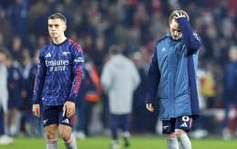 Arsenal bị từ chối quả phạt đền rất rõ ràng trong trận hòa Nottingham Forest