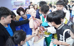 Tư vấn tuyển sinh hướng nghiệp 2026