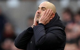 Chelsea chê HLV Enzo Maresca chưa chín chắn về mặt... cảm xúc