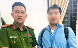 Công an tìm, trao trả túi xách chứa 100 triệu bỏ quên tại Bà Nà Hills cho hướng dẫn viên du lịch