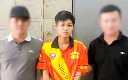 Giả trai để trốn truy nã sau khi trộm vàng người yêu đồng giới