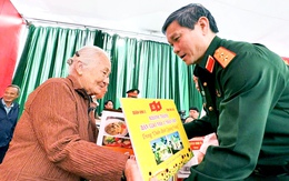 Bàn giao nhà 'Chiến dịch Quang Trung' cho người dân vùng lũ Gia Lai, Khánh Hòa