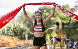 Hoàng Nguyên Thanh, Hồng Lệ ung dung lên đỉnh Bà Rá