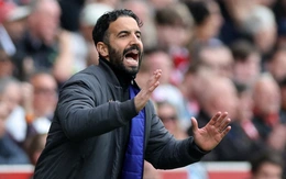 Man United tốn số tiền kỷ lục để sa thải HLV