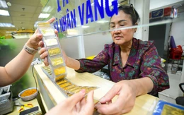 Liệu giá vàng thế giới có quay lại mốc kỷ lục 4.550 USD/ounce?