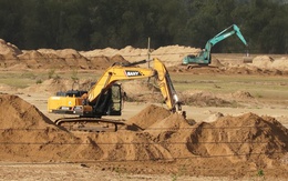Đấu giá đất cát bồi lấp trên đồng ruộng, hỗ trợ dân bị ảnh hưởng năng suất