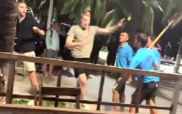 Đình chỉ hoạt động BlueSea Beach & Bar ở Nha Trang có nhân viên cầm xẻng dọa đánh khách nước ngoài
