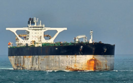 Nga điều tàu ngầm bảo vệ tàu bị Mỹ truy đuổi ngoài khơi Venezuela