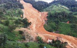 Bộ đội góp 350 triệu đồng giúp gia đình nạn nhân vụ sạt lở đất vùi 3 người ở xã vùng cao Đà Nẵng