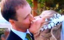 Màn khóa môi "quái" trong lễ cưới