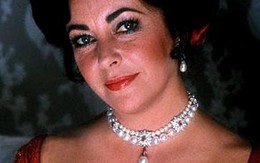 Viên ngọc của Elizabeth Taylor giá 11,84 triệu USD
