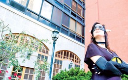 Miêu nữ giúp người