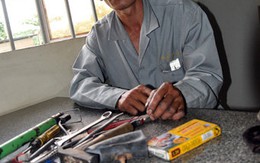 Bắt tại trận "đinh tặc" đang hành nghề