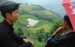 Tạc tình yêu trên đỉnh núi Hà Giang