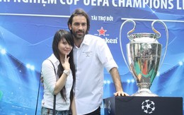 Robert Pires thu hút các fan nữ