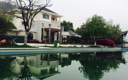 Quan chức xã lộng lẫy dinh thự 8.000m2