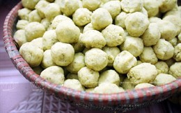 ​Bánh giầy Quán Gánh – món quà quê giản dị