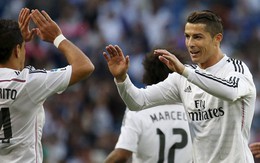 Ronaldo lập hat-trick, chạm tay vào Chiếc giày vàng