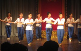 Đào tạo diễn viên: từ trường đến... lò! Giấc mơ “con hát trẻ”