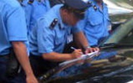 Làm rõ vụ thanh tra giao thông rút súng dọa bắn người